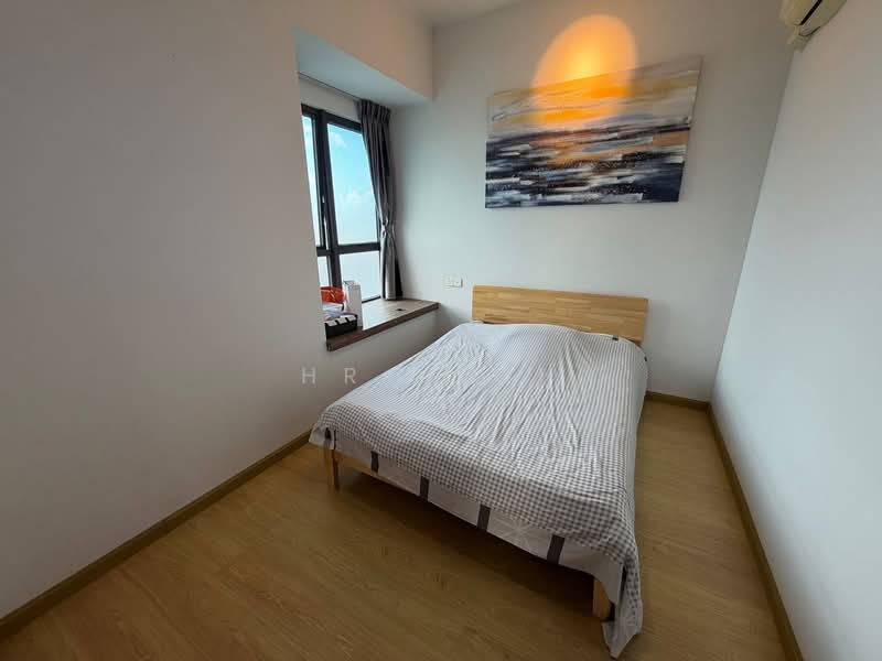 Condominium for Rent at Royal Strand @ Country Garden Danga Bay - HR Yeoh - Bedroom - PropertyGuru.com.my