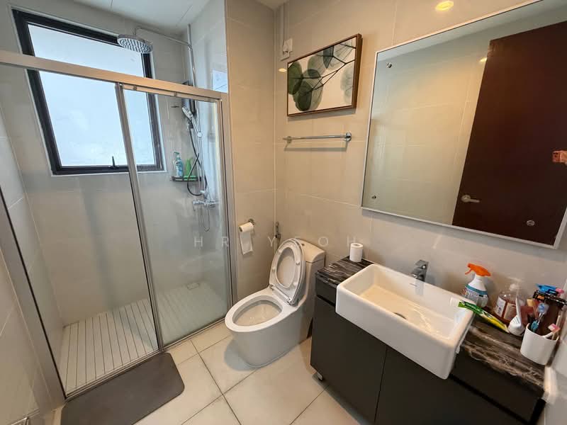 Condominium for Rent at Royal Strand @ Country Garden Danga Bay - HR Yeoh - Bathroom - PropertyGuru.com.my