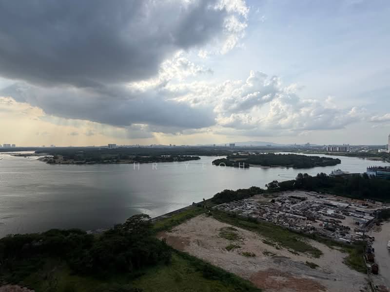 Condominium for Rent at Royal Strand @ Country Garden Danga Bay - HR Yeoh - Exterior - PropertyGuru.com.my