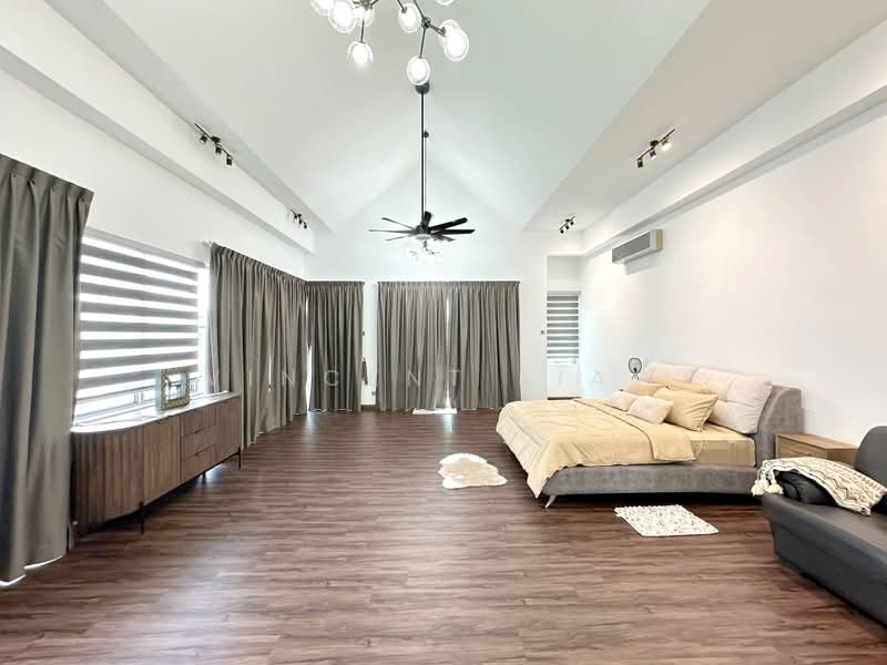 Vila Berkembar untuk Dijual di Saujana Resort (Saujana) - Vincent Liaw - Bedroom - PropertyGuru.com.my