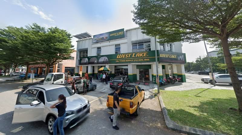 Shop for Sale in Kemuning Utama (Shah Alam) - Mei SM Lee - Kemuning Utama, Shah Alam Exterior - PropertyGuru.com.my