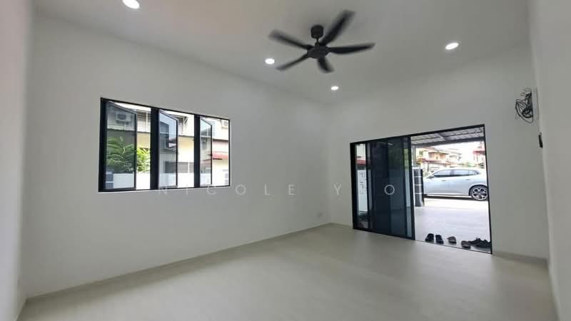 Rumah Teres 1 Tingkat untuk Dijual di Ujong Pasir (Melaka) - Nicole Yeo - Living Room - PropertyGuru.com.my