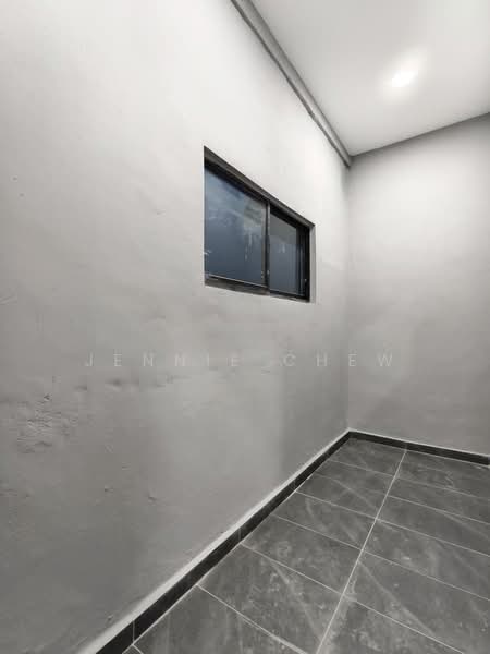 2-storey Terraced House for Sale in Taman Molek (Johor Bahru) - Jennie Chew - Interior - PropertyGuru.com.my
