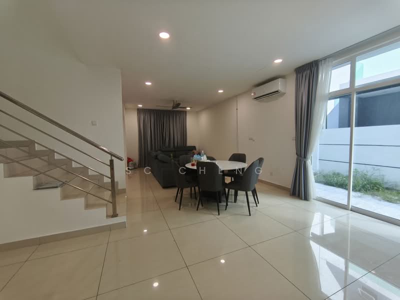 Mutiara Bestari untuk Untuk Dijual - RM 1,100,000, Mac 2026 - Living Room - PropertyGuru.com.my
