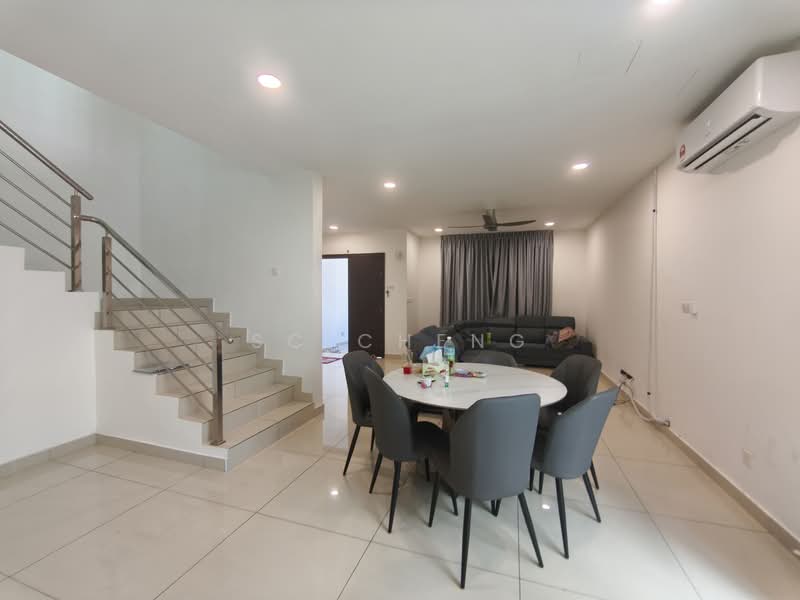 Mutiara Bestari untuk Untuk Dijual - RM 1,100,000, Mac 2026 - Living Room - PropertyGuru.com.my