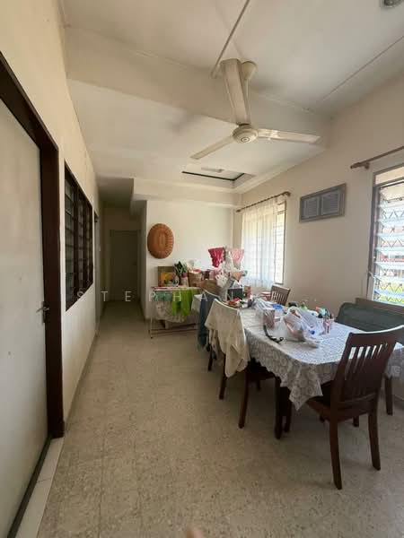 1-storey Terraced House for Sale in Taman Setapak (Setapak) - Stephanie . - Dining Room - PropertyGuru.com.my