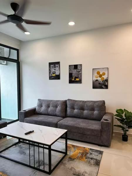 Marina Residence untuk Untuk Disewa - RM 3,100 /bulan, Mac 2026 - Living Room - PropertyGuru.com.my