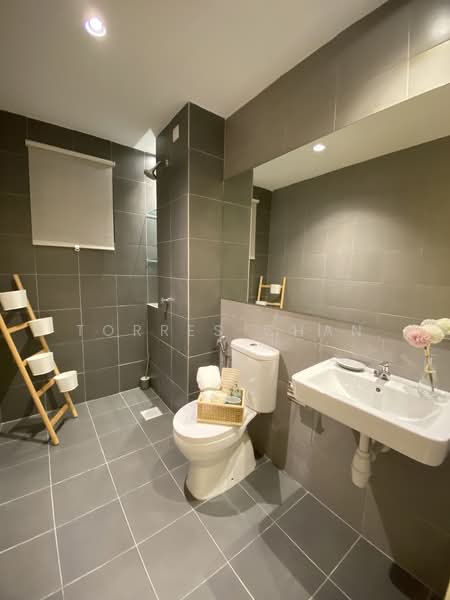 Servis Apartment untuk Dijual di SetiaWalk - Torres Chan - Bathroom - PropertyGuru.com.my