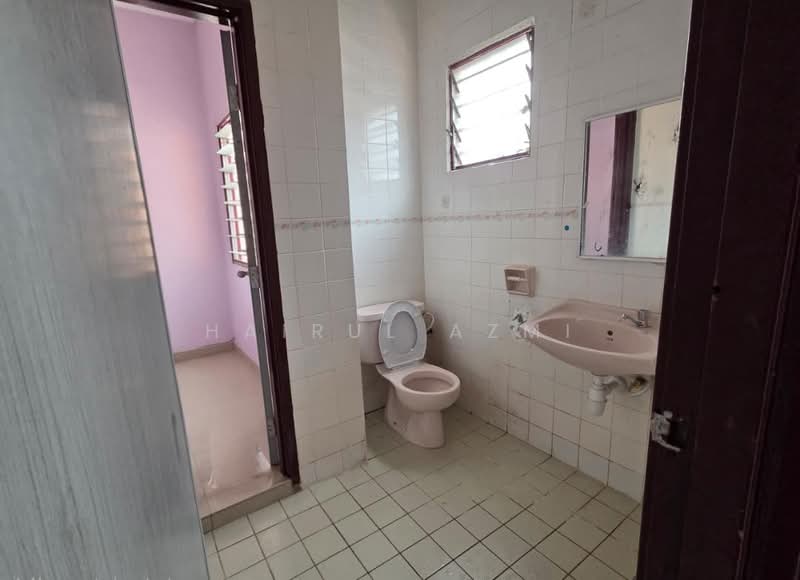 Seksyen 7 untuk Untuk Disewa - RM 2,100 /bulan, Mac 2026 - Bathroom - PropertyGuru.com.my