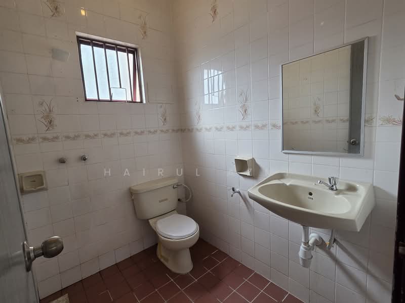 Seksyen 7 untuk Untuk Disewa - RM 2,100 /bulan, Mac 2026 - Bathroom - PropertyGuru.com.my
