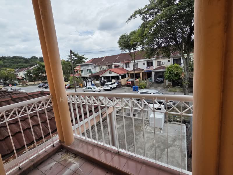 Seksyen 7 untuk Untuk Disewa - RM 2,100 /bulan, Mac 2026 - Balcony - PropertyGuru.com.my