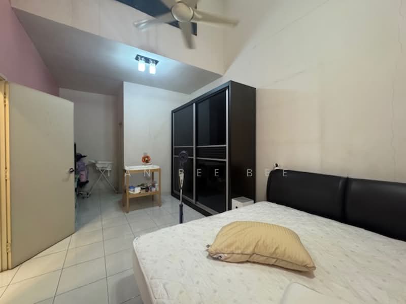 Setia Tropika untuk Untuk Dijual - RM 899,000, Mac 2026 - Bedroom - PropertyGuru.com.my