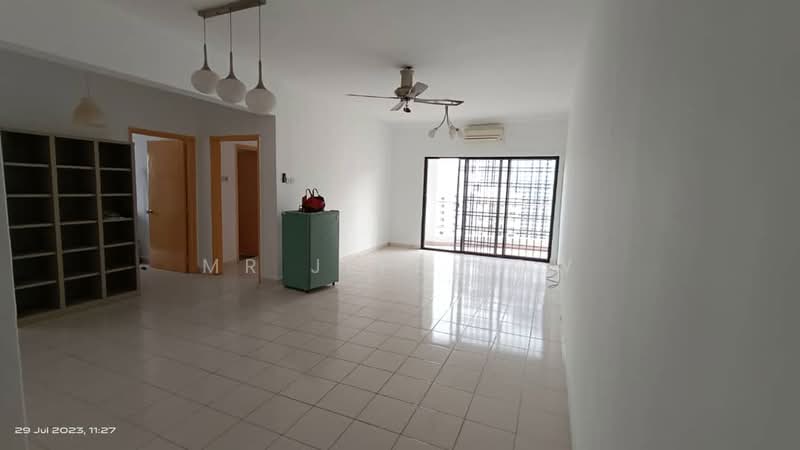 Condominium for Sale at Sri Putramas - Mr Jeff Low - Living Room - PropertyGuru.com.my