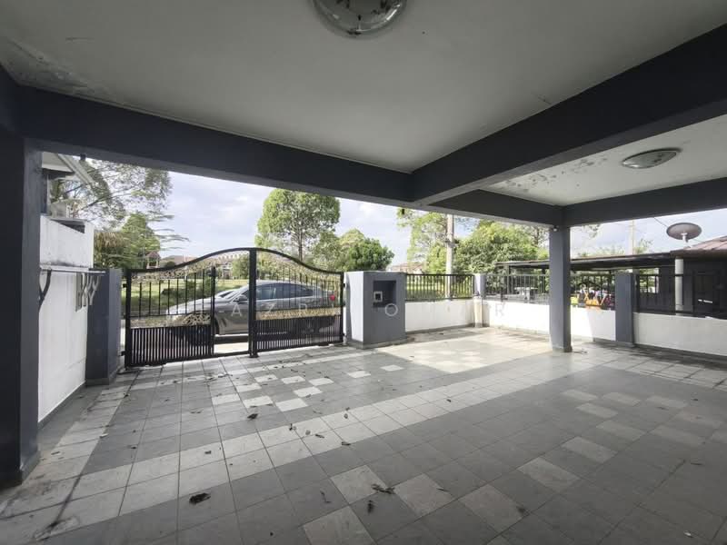 2-storey Terraced House for Sale in Kajang (Selangor) - Fazri Omar - Exterior - PropertyGuru.com.my