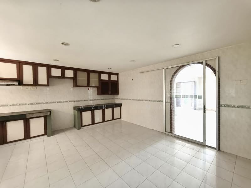 2-storey Terraced House for Sale in Kajang (Selangor) - Fazri Omar - Kitchen - PropertyGuru.com.my