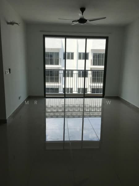 Kondominium untuk Dijual di The Henge - Mr Jeff Low - Living Room - PropertyGuru.com.my
