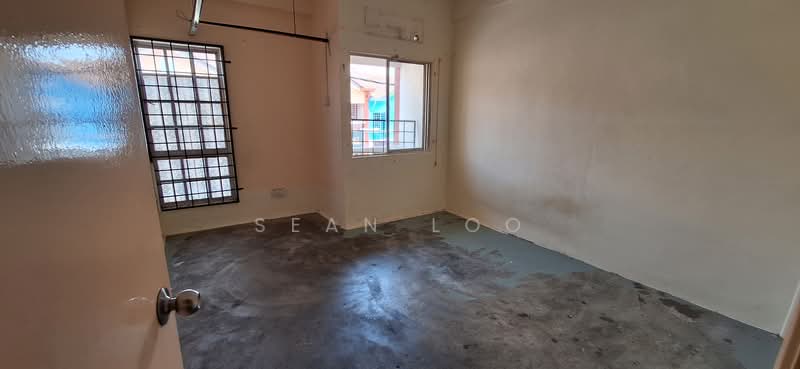 Shop for Sale in Taman Putra Budiman (Balakong) - Sean Loo - Interior - PropertyGuru.com.my