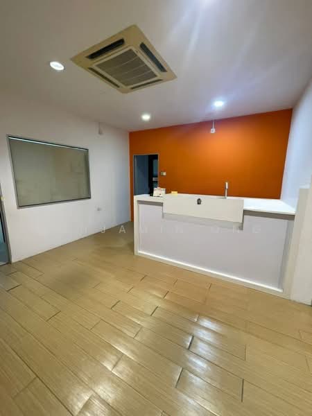 Office for Rent in Taman Gaya (Ulu Tiram) - Benjamin Ong - Interior - PropertyGuru.com.my