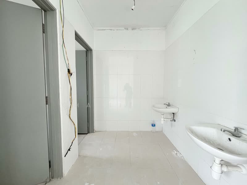 Shop for Rent in Bandar Rimbayu (Telok Panglima Garang) - Charlie Gan - Bathroom - PropertyGuru.com.my