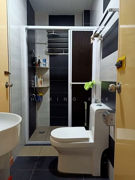 Kepong Baru untuk Untuk Dijual - RM 1,250,000, Mac 2026 - Bathroom - PropertyGuru.com.my