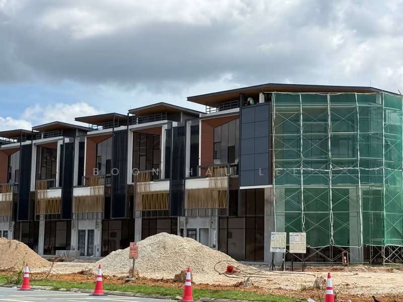 Sky Trees Commercial untuk Untuk Disewa - RM 12,000 /bulan, Mac 2026 - Exterior - PropertyGuru.com.my