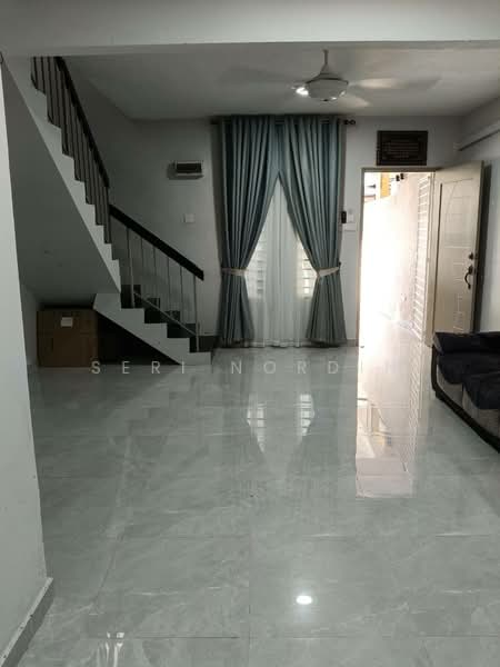 Terraced House for Rent in Ampang Jaya (Ampang) - Seri Nordin - Living Room - PropertyGuru.com.my
