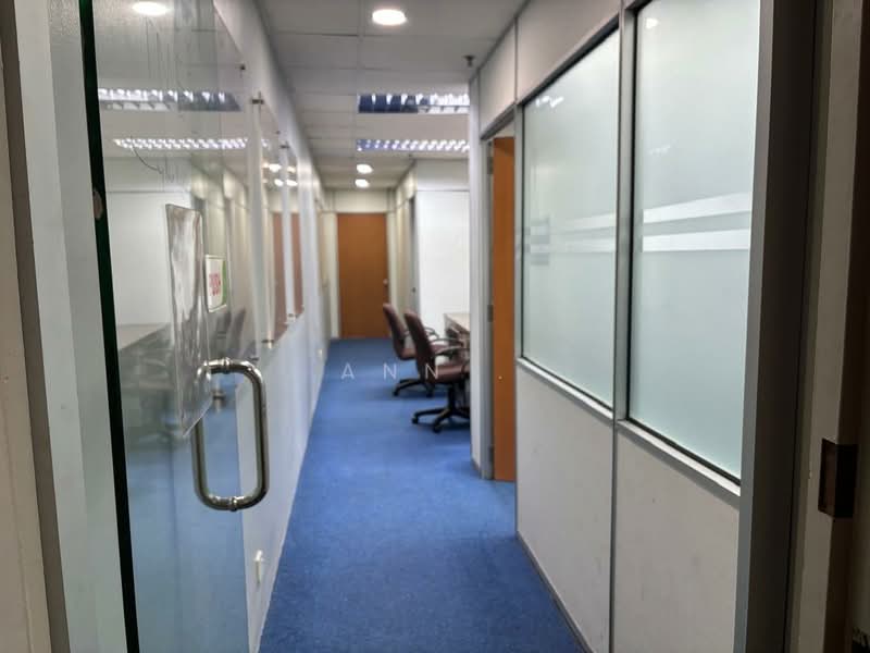 Office for Rent in Leisure Commerce Square (Petaling Jaya) - Ann . - Corridor - PropertyGuru.com.my