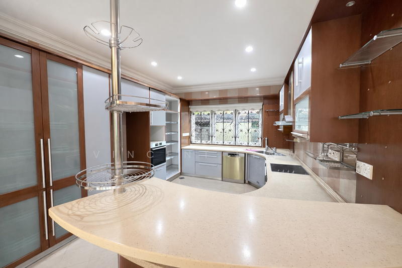 Lakeview Saujana untuk Untuk Dijual - RM 5,500,000, Mac 2026 - Kitchen - PropertyGuru.com.my