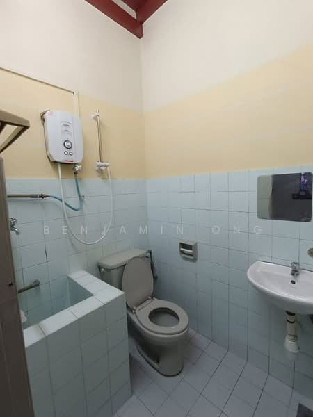 Bandar Baru Permas Jaya untuk Untuk Dijual - RM 550,000, Mac 2026 - Bathroom - PropertyGuru.com.my