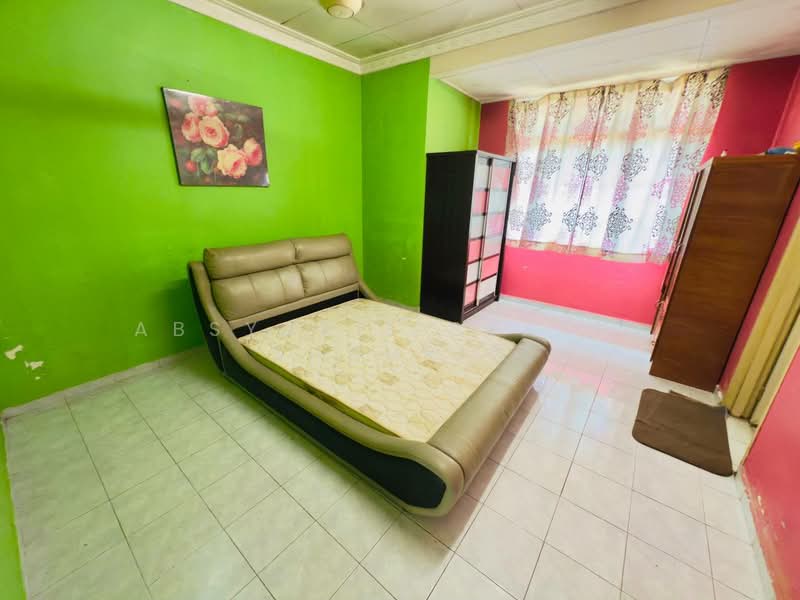 2-storey Terraced House for Sale in Desa Latania (Shah Alam) - Absyarie Syafiq Shahrin - Bedroom - PropertyGuru.com.my