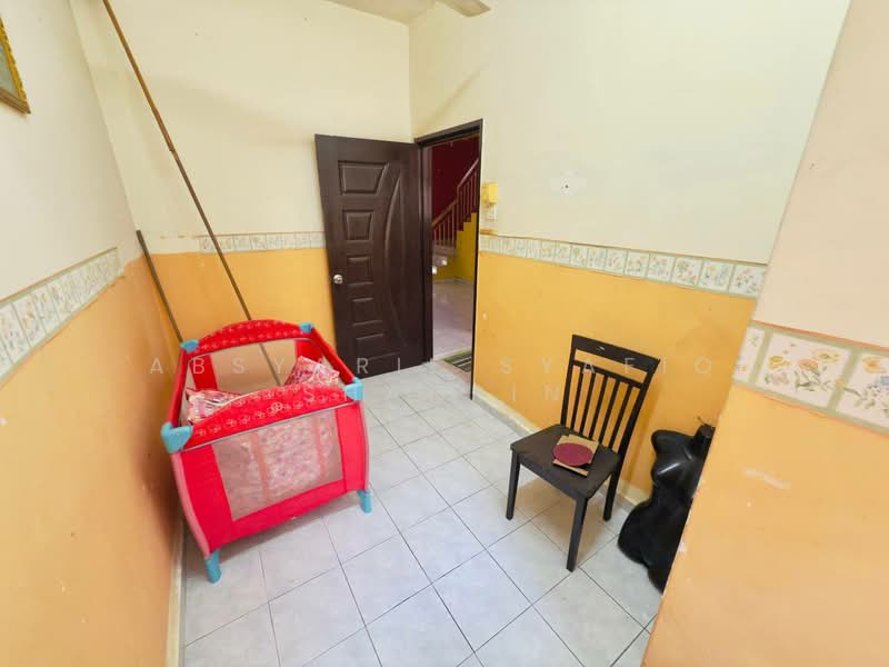 2-storey Terraced House for Sale in Desa Latania (Shah Alam) - Absyarie Syafiq Shahrin - Interior - PropertyGuru.com.my