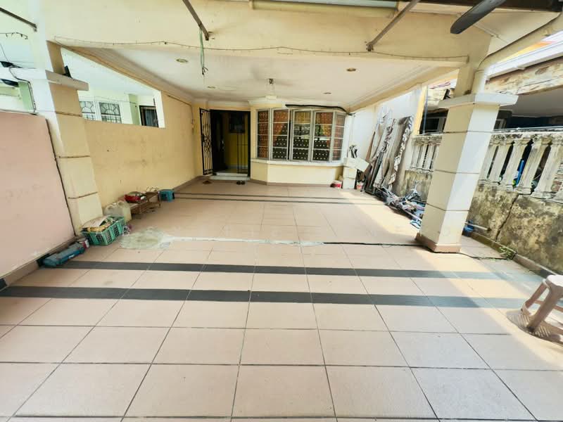 2-storey Terraced House for Sale in Desa Latania (Shah Alam) - Absyarie Syafiq Shahrin - Exterior - PropertyGuru.com.my