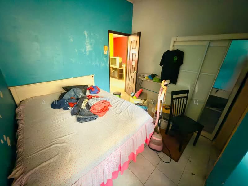 2-storey Terraced House for Sale in Desa Latania (Shah Alam) - Absyarie Syafiq Shahrin - Bedroom - PropertyGuru.com.my