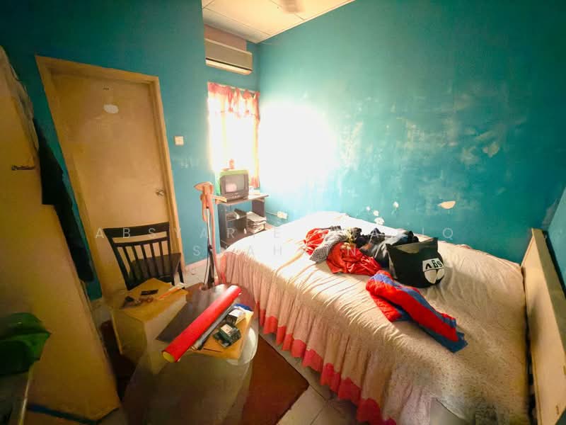 2-storey Terraced House for Sale in Desa Latania (Shah Alam) - Absyarie Syafiq Shahrin - Bedroom - PropertyGuru.com.my