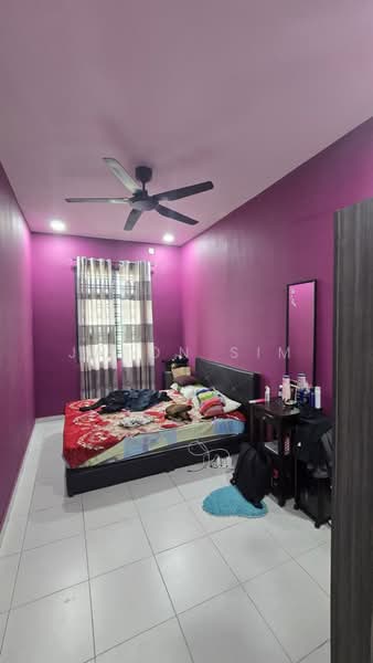 Taman Scientex Utama untuk Untuk Dijual - RM 568,000, Mac 2026 - Bedroom - PropertyGuru.com.my