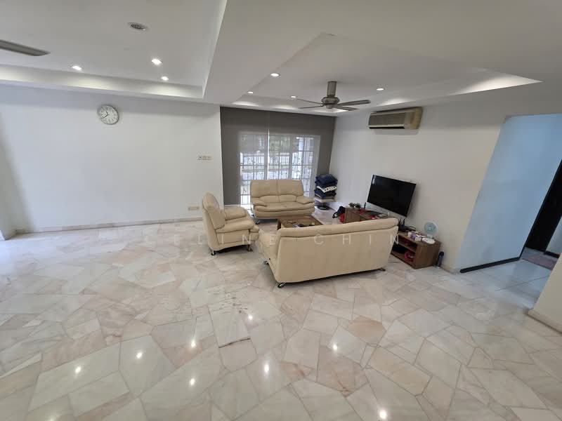 2-storey Terraced House for Sale in Ara Damansara (Selangor) - Celine Chin - Living Room - PropertyGuru.com.my