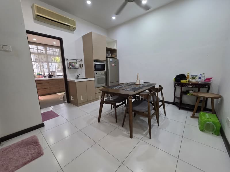 2-storey Terraced House for Sale in Ara Damansara (Selangor) - Celine Chin - Kitchen - PropertyGuru.com.my