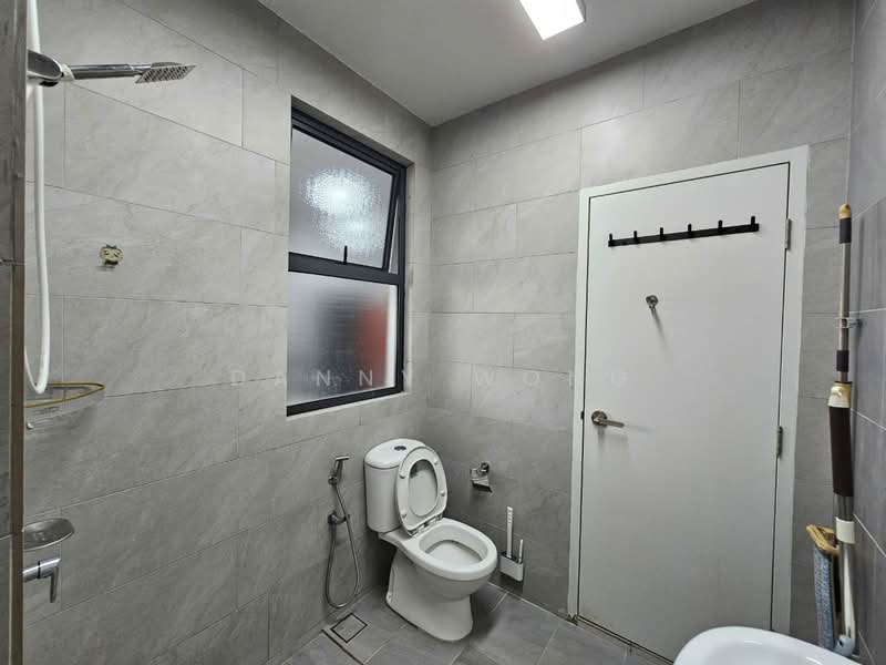 Bandar Country Homes untuk Untuk Disewa - RM 2,000 /bulan, Mac 2026 - Bathroom - PropertyGuru.com.my