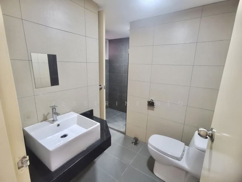Larkin Residence Phase 2 untuk Untuk Dijual - RM 520,000, Mac 2026 - Bathroom - PropertyGuru.com.my