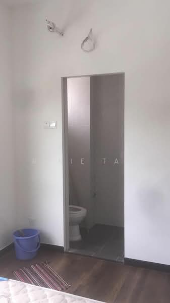 Apartment for Rent at Camellia Residences - Bonie Tan - Bathroom - PropertyGuru.com.my