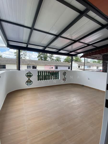 Mount Austin 2 Storey Medium Low Cost House For Rent untuk Untuk Disewa - RM 1,800 /bulan, Mac 2026 - Balcony - PropertyGuru.com.my