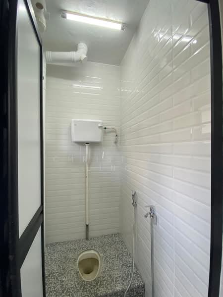 Mount Austin 2 Storey Medium Low Cost House For Rent untuk Untuk Disewa - RM 1,800 /bulan, Mac 2026 - Bathroom - PropertyGuru.com.my