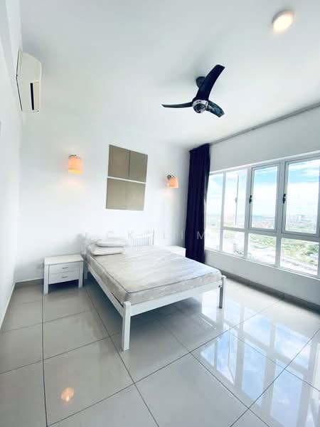 Tropez Residences untuk Untuk Disewa - RM 1,900 /bulan, Mac 2026 - Bedroom - PropertyGuru.com.my
