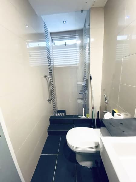 Tropez Residences untuk Untuk Disewa - RM 1,900 /bulan, Mac 2026 - Bathroom - PropertyGuru.com.my