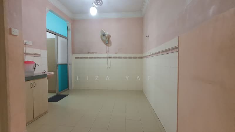 2-storey Terraced House for Sale in Bandar Kinrara (Selangor) - Liza Yap - Kitchen - PropertyGuru.com.my