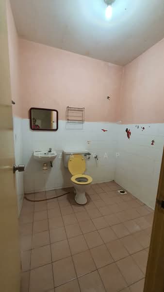2-storey Terraced House for Sale in Bandar Kinrara (Selangor) - Liza Yap - Bathroom - PropertyGuru.com.my