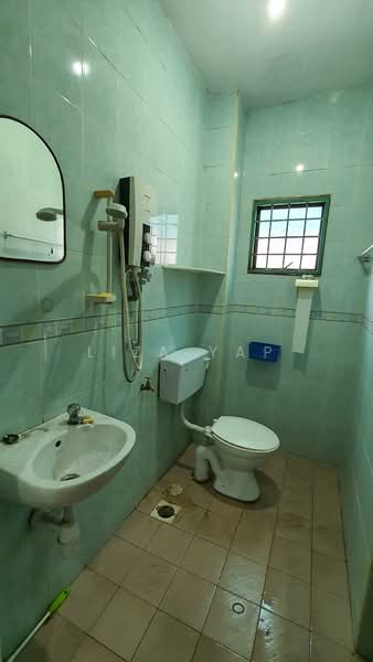 2-storey Terraced House for Sale in Bandar Kinrara (Selangor) - Liza Yap - Bathroom - PropertyGuru.com.my