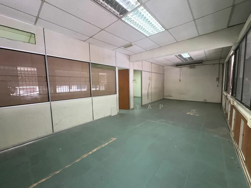 Factory for Rent in Taman Perindustrian Cemerlang (Ulu Tiram) - Alan Yap - Interior - PropertyGuru.com.my