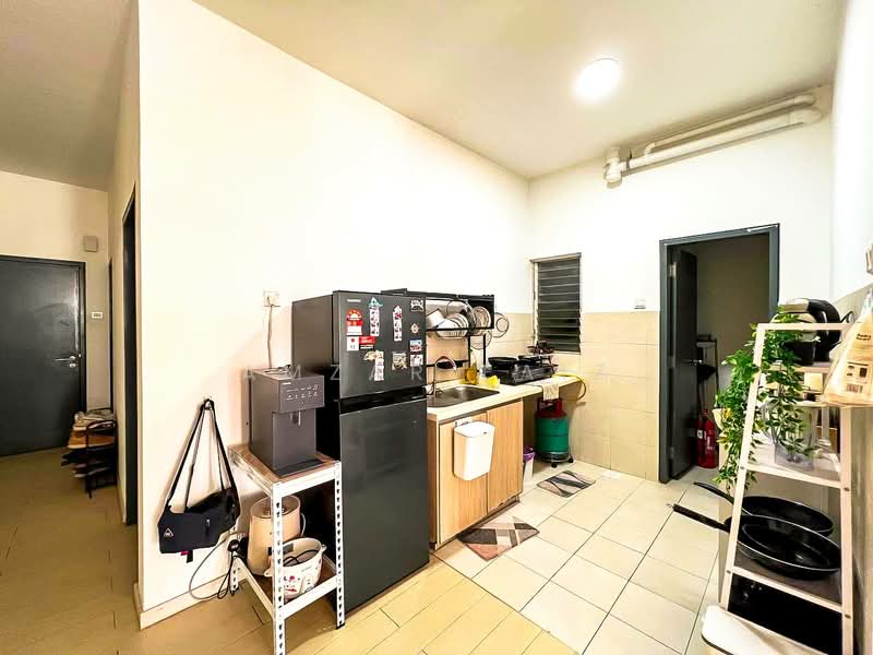 Apartment for Sale at Selangorku Pr1ma Lakefront Homes - Amzar Faiz - Kitchen - PropertyGuru.com.my