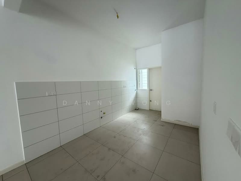 Blooming Residence untuk Untuk Disewa - RM 2,000 /bulan, Mac 2026 - Kitchen - PropertyGuru.com.my